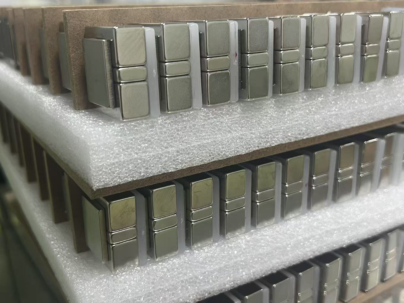 The Outstanding Choice for Laser Isolator Components The Outstanding Choice for Laser Isolator Components